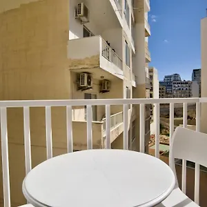  Apartament 2-bedroom And Penthouse With Jacuzzi Malta